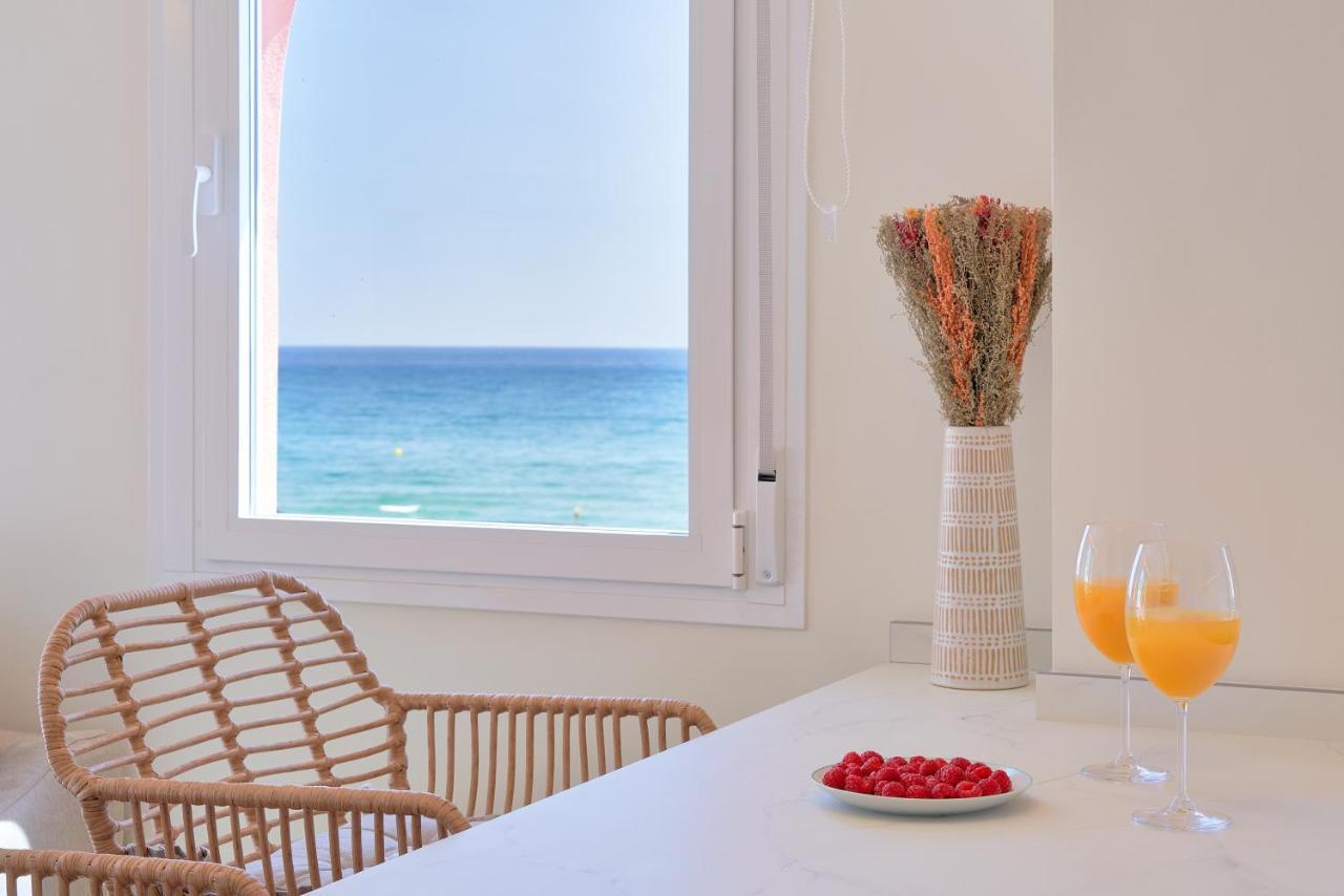 Sea Suite Beachfront Marbella Ngoại thất bức ảnh