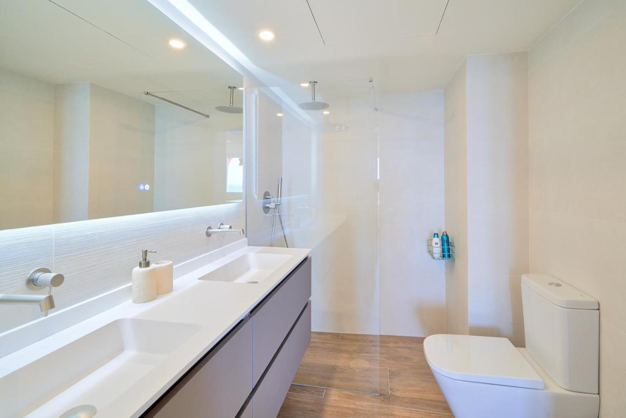 Sea Suite Beachfront Marbella Ngoại thất bức ảnh