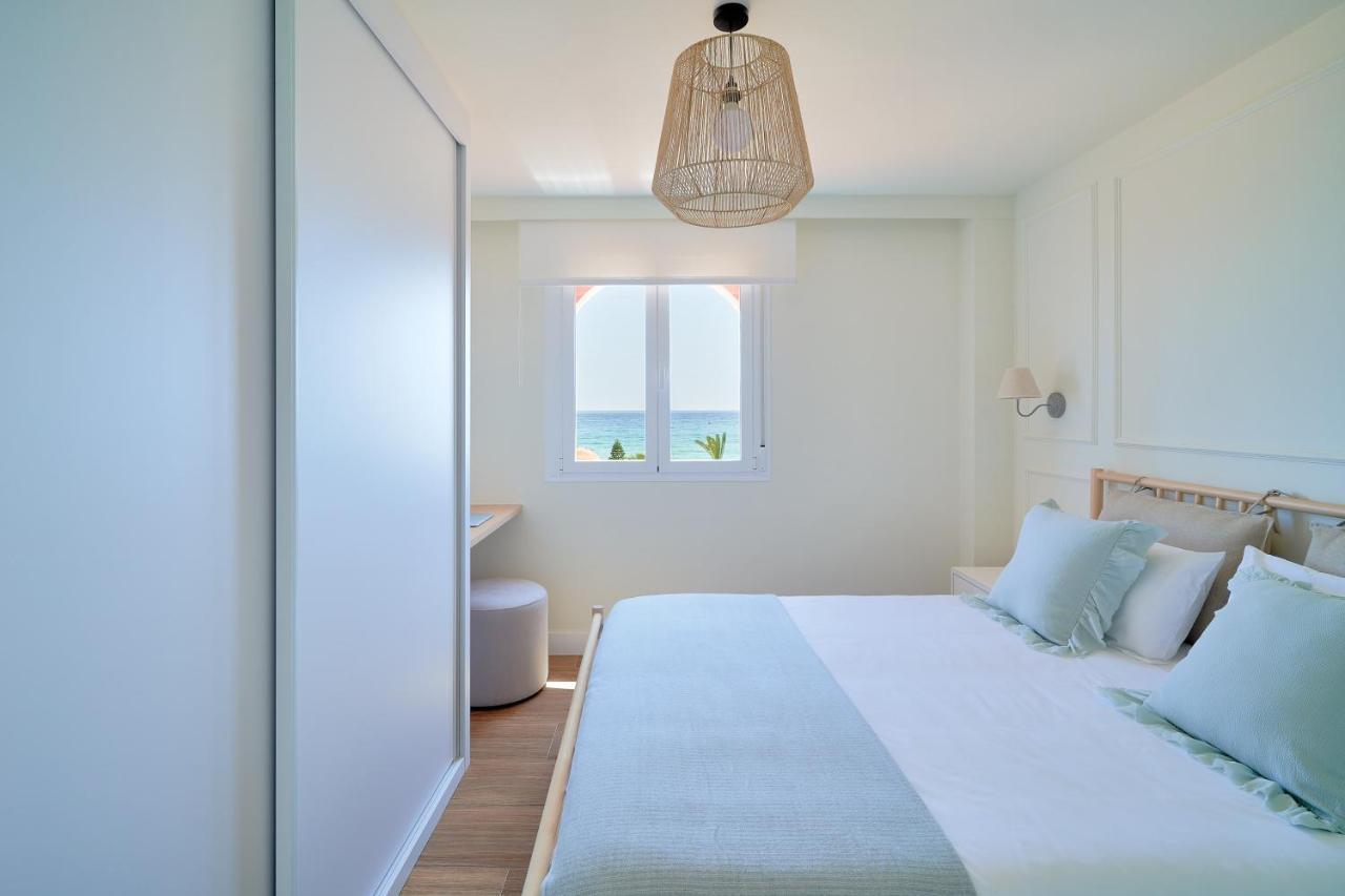 Sea Suite Beachfront Marbella Ngoại thất bức ảnh