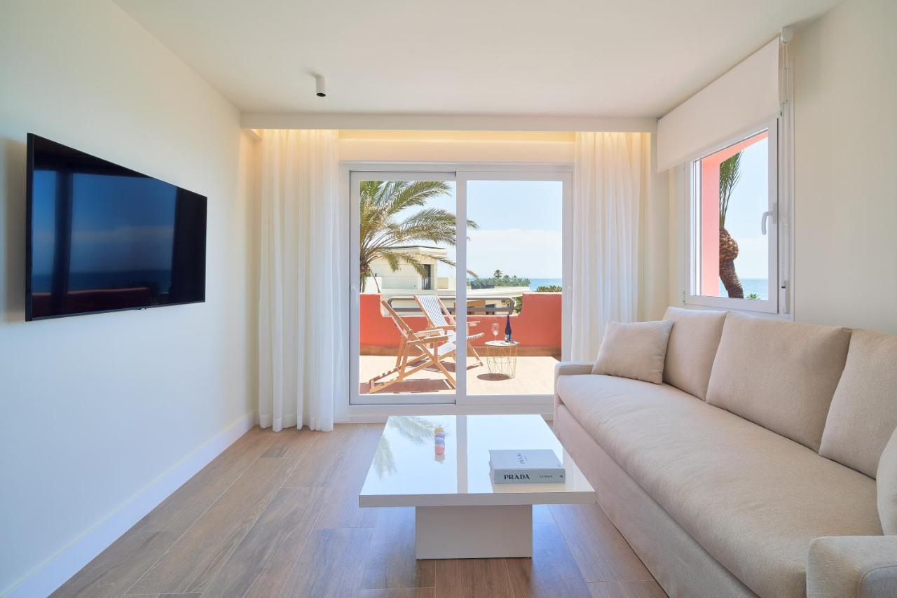 Sea Suite Beachfront Marbella Ngoại thất bức ảnh