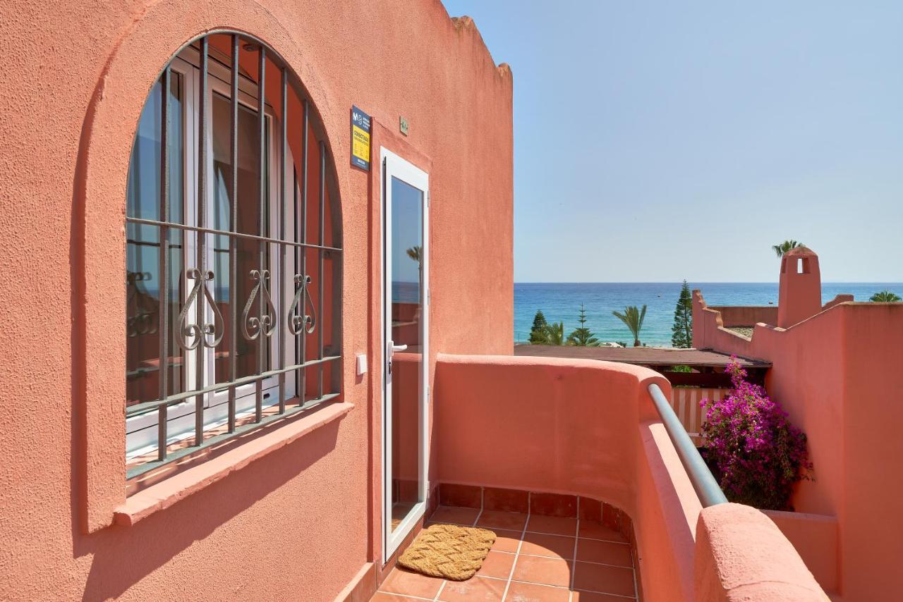 Sea Suite Beachfront Marbella Ngoại thất bức ảnh