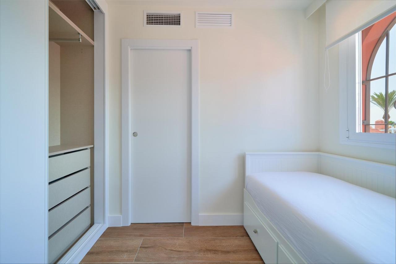 Sea Suite Beachfront Marbella Ngoại thất bức ảnh